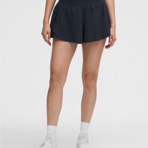 Lululemon Shake it out high-rise running shorts 2.5